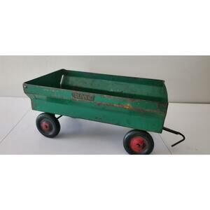 Ertl Green Oliver Flare Box Wagon Wide Version 1/16